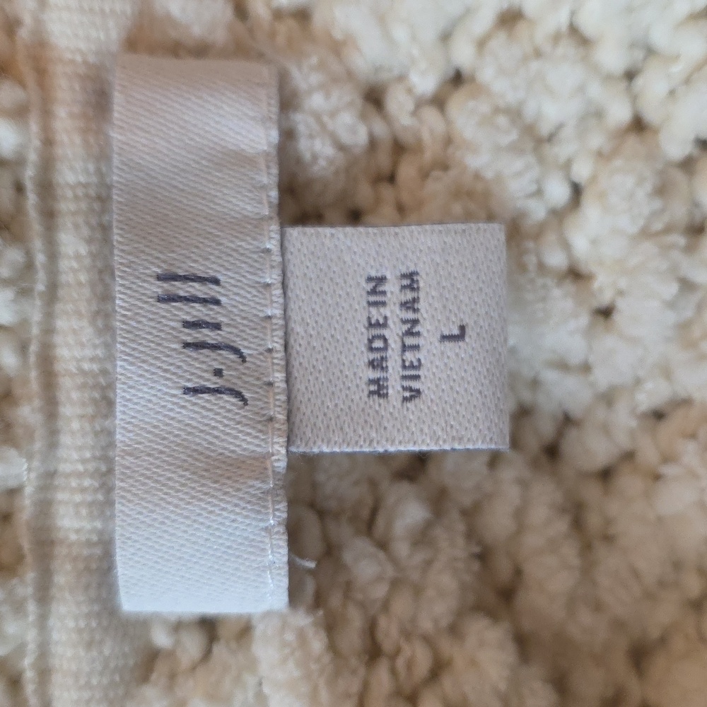 J. Jill Off-White V-Neck Sweater with Pockets - Picture 3 of 3
